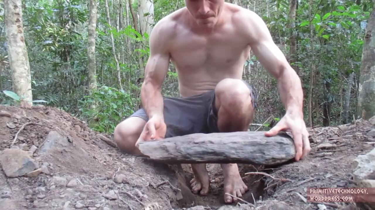 Building a tiled roof hut